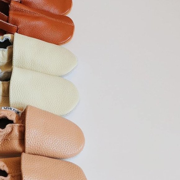 BROWN BABY TODDLER LEATHER SHOES / MOCCASINS - Picture 5 of 5